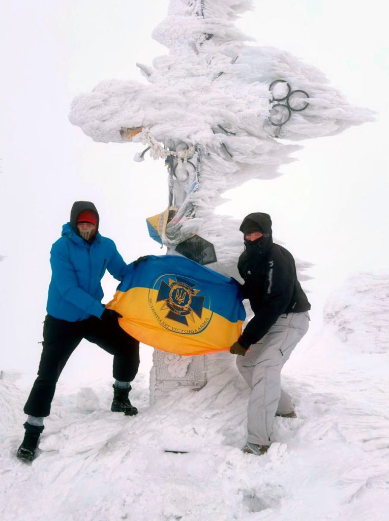 курсанти Інституту підкорили гору Петрос